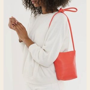 BAGGU soft crossbody purse / NWOT